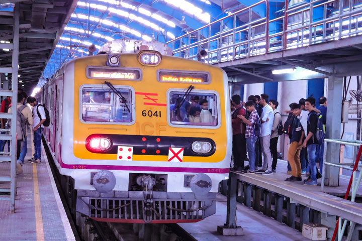 industrial-visit-to-western-railway-virar-carshed (1)