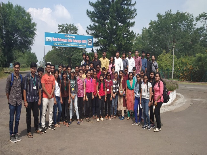 industrial-visit-to-giant-metrewave-radio-telescope-2018 (1)