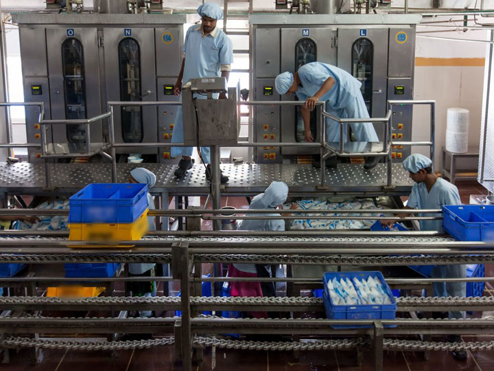 industrial-visit-to-gokul-milk-dairy (3)