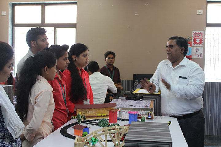 intra-collegiate-project-competition-2018 (1)