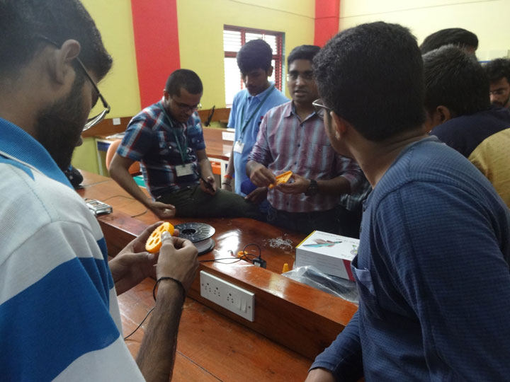 workshop-on-laser-cutting-and-3D-printing (3)