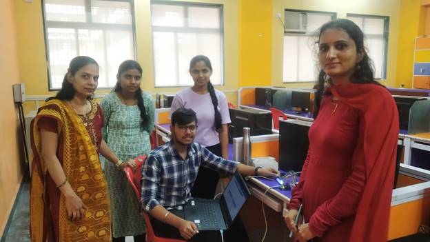 Internet of Things Project Exhibition Report on Imagine Implement & Innovate 2023 (5)