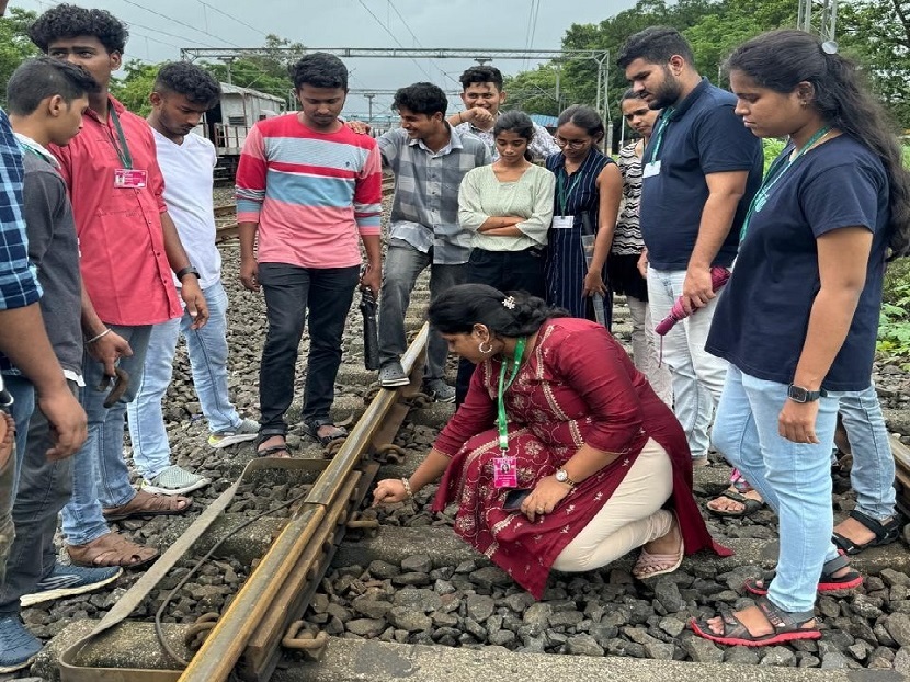 TE-(Transportation-Engineering)-Site-Visit-at-Apta-Station-Rasayani (3)