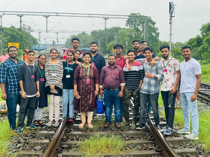 TE-(Transportation-Engineering)-Site-Visit-at-Apta-Station-Rasayani (4)