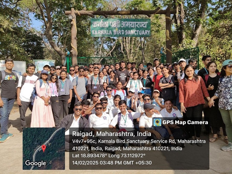 Visit-to-Karnala-Fort (3)